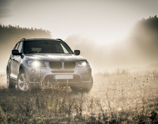 New BMW iX: A High-Performance Electric SUV for the Affluent