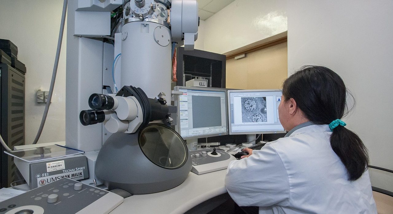 Cytely Secures €3 Million for Smart Microscopy Expansion