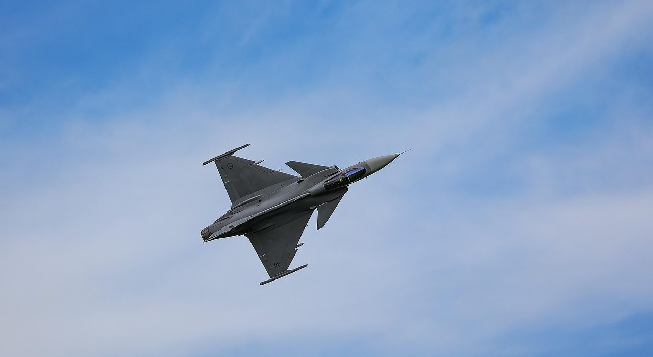 Ukraine Considers Swedish Gripen Jets in New Aid Package