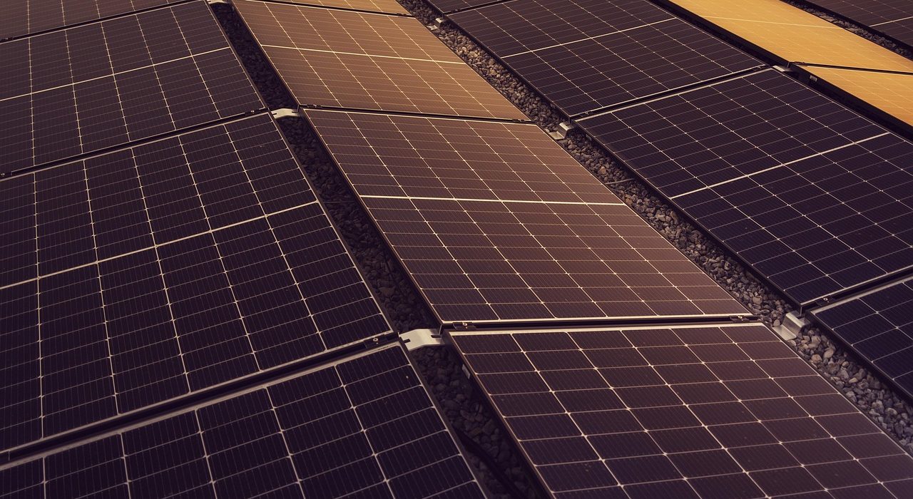 Aira's CEO Compares Heat Pump to iPhone, Focuses on Software