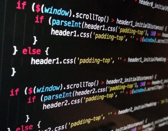 Comprehensive Guide to Vibe Coding: Building Apps with AI